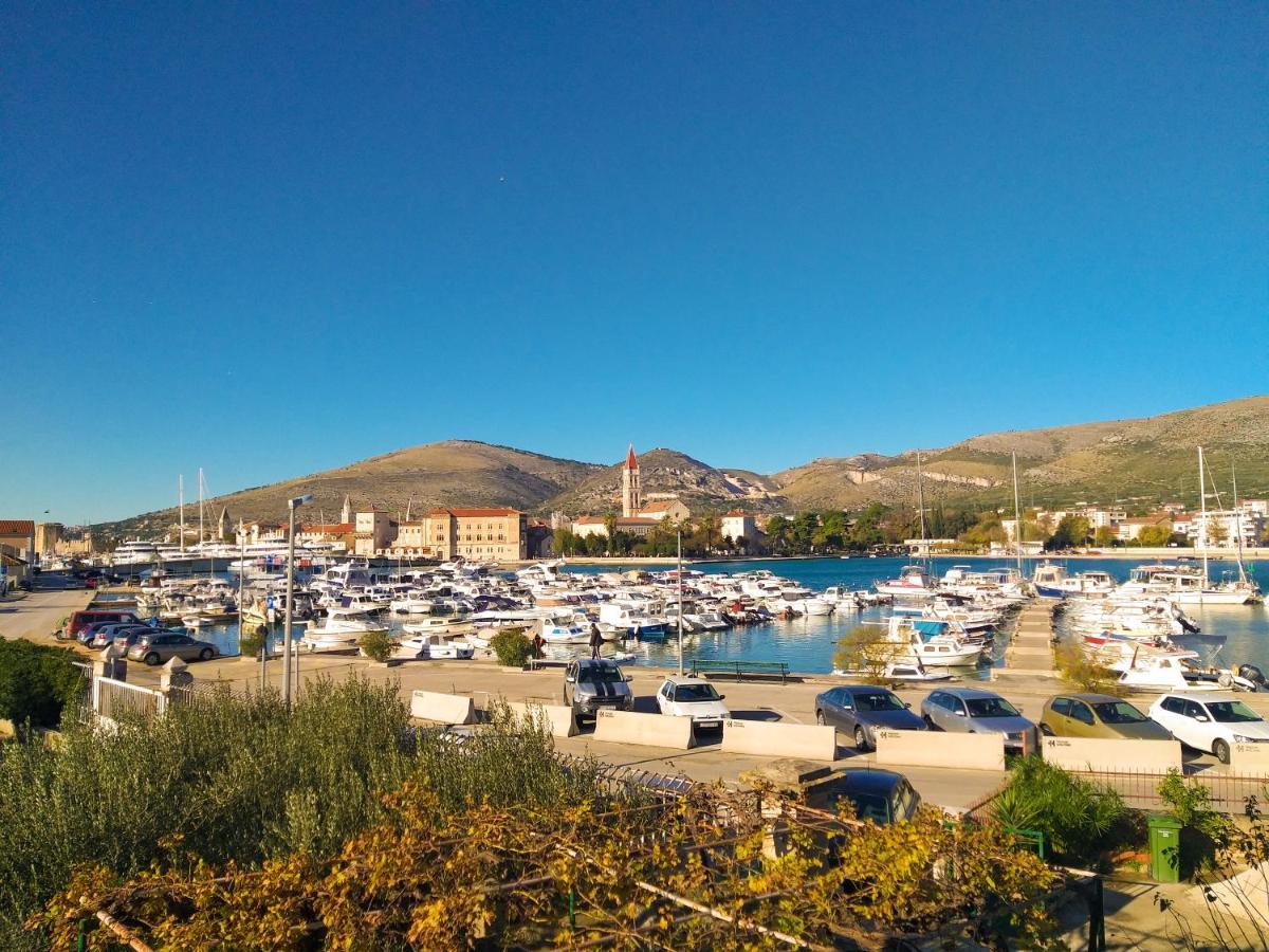 Apartmani Cagalj Trogir Exterior photo