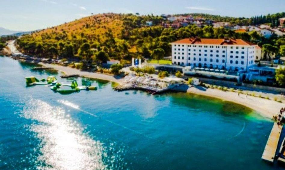 Apartmani Cagalj Trogir Exterior photo